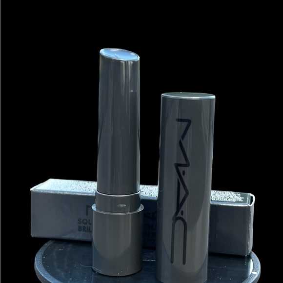 MAC Squirt Plumping Gloss Stick in JET - Picture 6 of 16